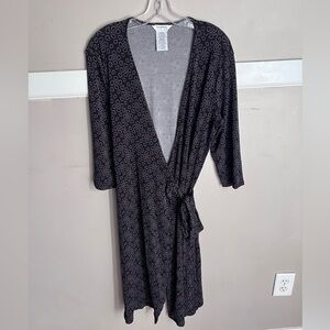 George Black and Gray Women's Robe Size L